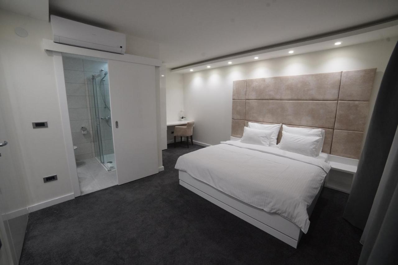萨格勒布 Forty Two Block A酒店 外观 照片